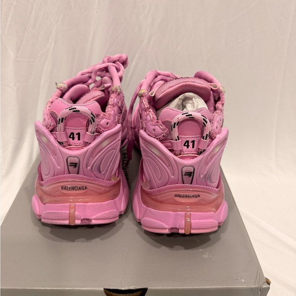 Balenciaga women Vibrant Pink Sneakers - Picture 3 of 7